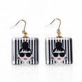 將圖片載入圖庫檢視器,［日本原裝進口］怪時尚壓克力方形耳環 (HG0001)

