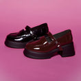 將圖片載入圖庫檢視器,【FAIR LADY聯名】復古漆皮厚底瑪莉珍鞋 (5A2978)

