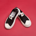 將圖片載入圖庫檢視器,【FAIR LADY聯名】經典黑白貝殼頭厚底休閒鞋(5B3044)
